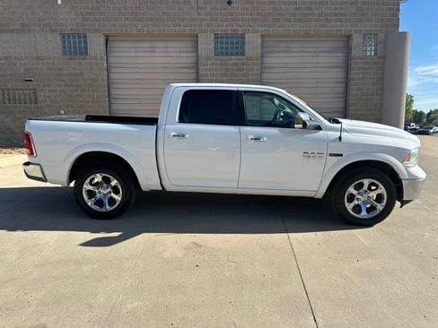Used 2018 RAM 1500 Laramie w/ Convenience Group AWD/4WD image 34