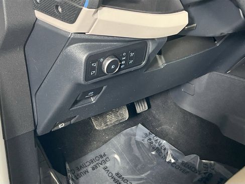 Used 2022 Ford Bronco Wildtrak image 10