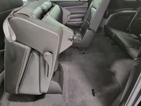 Used 2020 GMC Yukon XL SLT w/ Open Road Package image 27