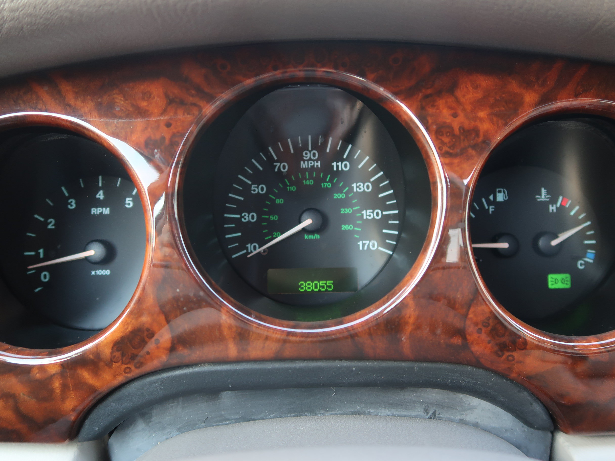 Used 1999 Jaguar XJ8 RWD image 26