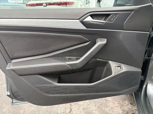 Used 2025 Volkswagen Jetta S image 16