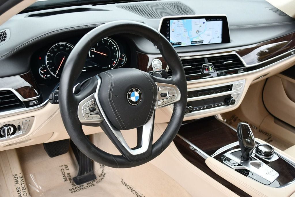 Used 2016 BMW 750i xDrive AWD/4WD image 41