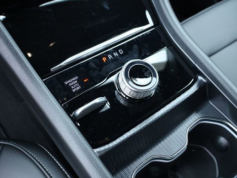 New 2026 Jeep Grand Cherokee Limited AWD/4WD image 9