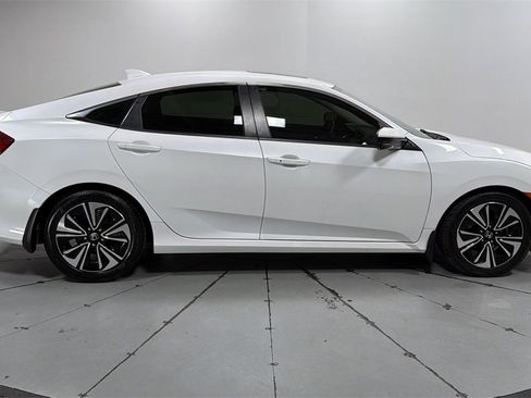 Used 2018 Honda Civic EX-L image 6