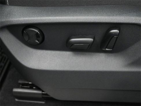 New 2026 Volkswagen Atlas SE image 20