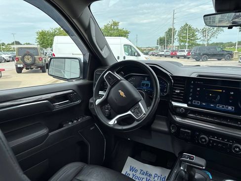 Used 2024 Chevrolet Silverado 1500 LTZ w/ Technology Package AWD/4WD image 26