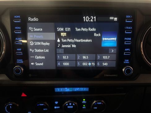 Used 2021 Toyota Tacoma TRD Off-Road image 28