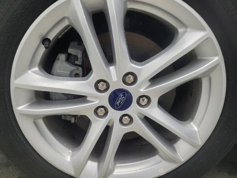 Used 2018 Ford Fusion S FWD image 31