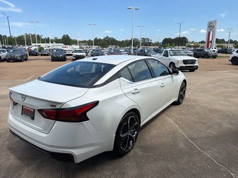 New 2026 Nissan Altima 2.5 SR FWD image 4