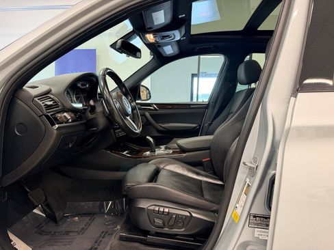 Used 2017 BMW X3 sDrive28i RWD image 18