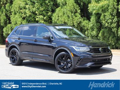 Used 2023 Volkswagen Tiguan SE R-Line