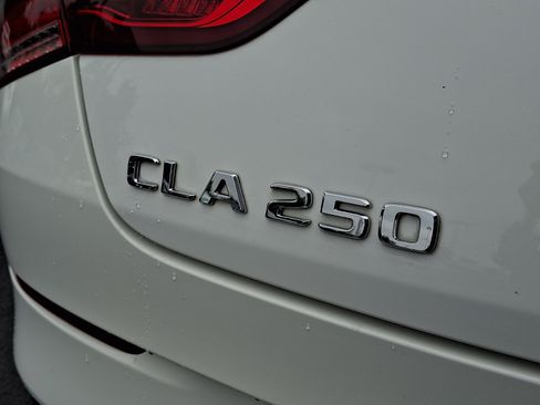 Certified 2023 Mercedes-Benz CLA 250 4MATIC image 32