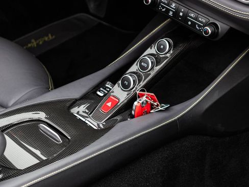 Certified 2022 Ferrari Portofino M RWD image 48