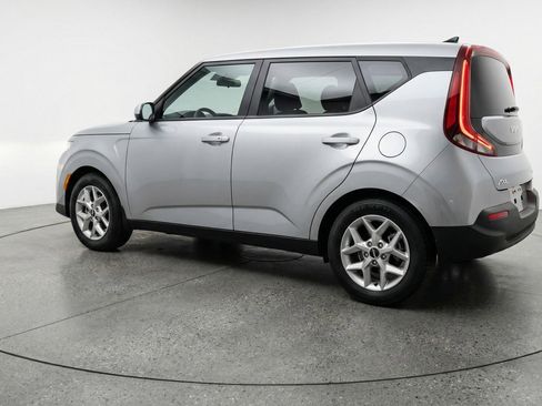 Used 2025 Kia Soul LX w/ LX Technology Package image 6
