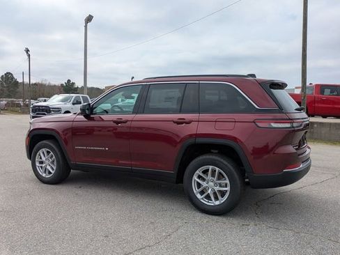 New 2026 Jeep Grand Cherokee Laredo X AWD/4WD image 5