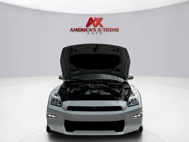 Used 2024 Nissan GT-R w/ Floor Mat Package AWD/4WD image 61