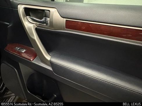 Used 2015 Lexus GX 460 w/ Premium Package AWD/4WD image 28