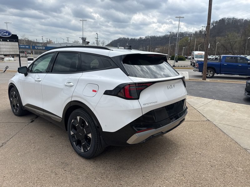 New 2026 Kia Sportage SX FWD image 5