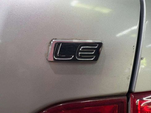 Used 2010 Toyota Corolla LE image 12