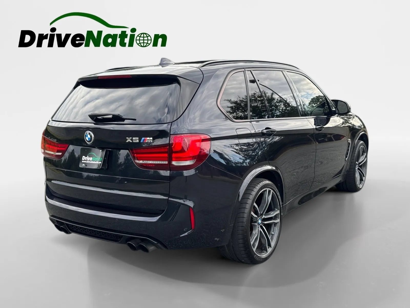 Used 2016 BMW X5 M w/ Executive Package AWD/4WD image 5