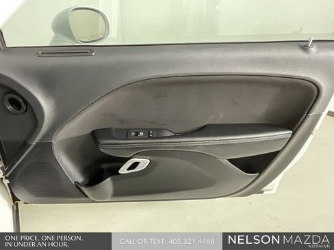 Used 2021 Dodge Challenger SXT w/ Blacktop Package image 17