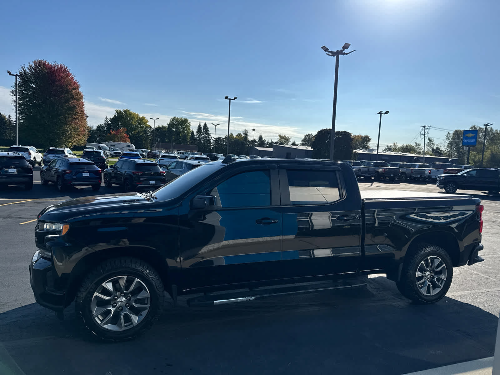 Certified 2021 Chevrolet Silverado 1500 RST w/ Z71 Off-Road Package AWD/4WD image 10