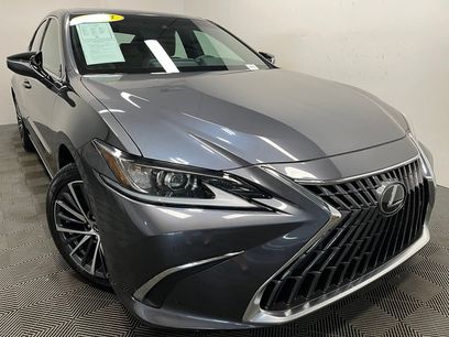 Used 2023 Lexus ES 300h w/ Premium Package