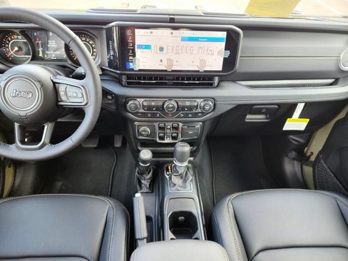 New 2026 Jeep Gladiator Sport AWD/4WD image 14
