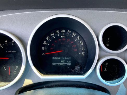 Used 2010 Toyota Tundra Limited RWD image 24