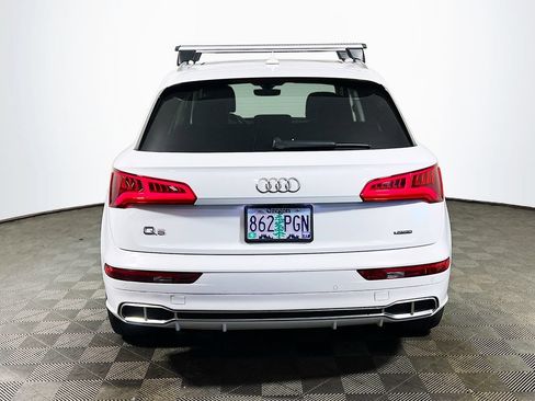 Used 2020 Audi Q5 e Premium Plus w/ Premium Plus Package AWD/4WD image 6