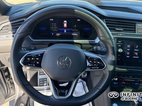Used 2022 Volkswagen Tiguan SE R-Line image 22