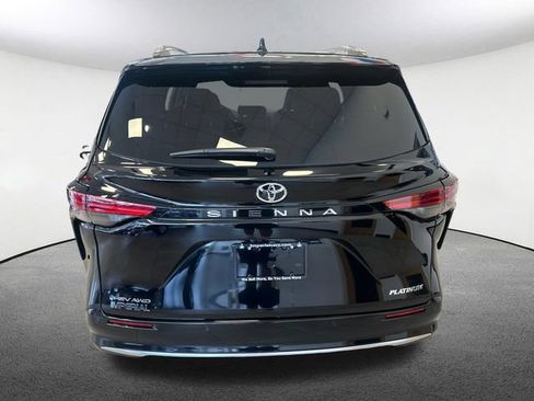 New 2026 Toyota Sienna Platinum AWD/4WD image 5