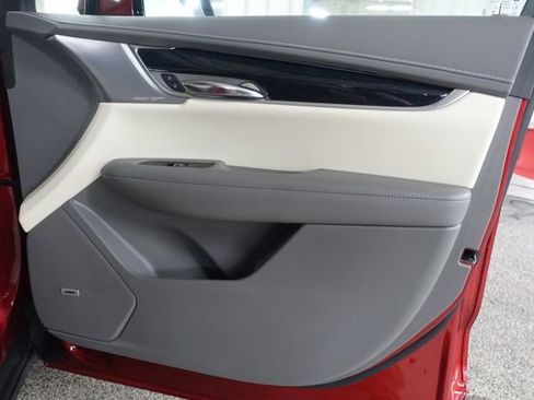 New 2025 Cadillac XT6 Premium Luxury image 28