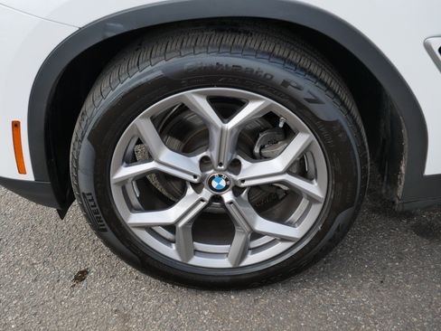 Used 2023 BMW X4 xDrive30i w/ Convenience Package image 17