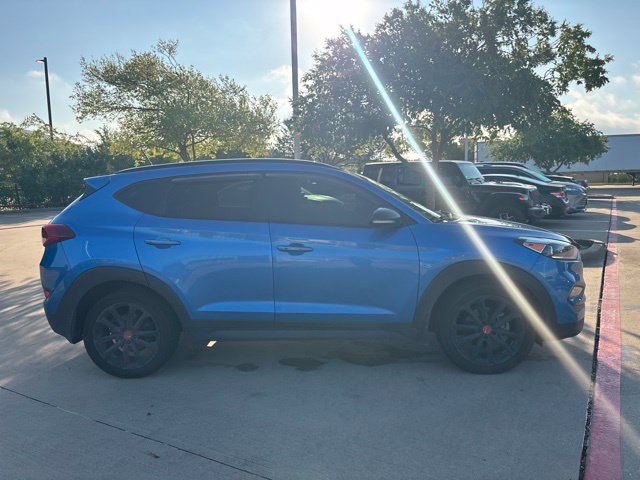 Used 2017 Hyundai Tucson Night w/ Cargo Package FWD image 4