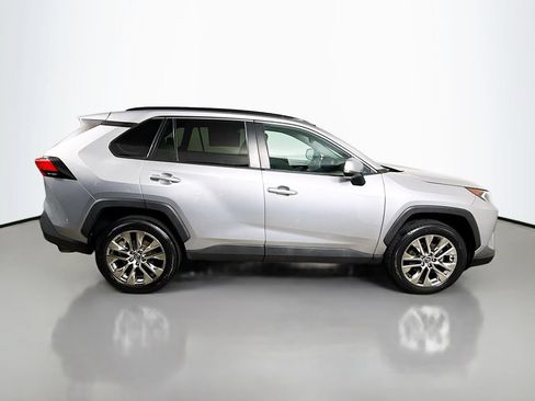 Certified 2020 Toyota RAV4 XLE Premium FWD image 8