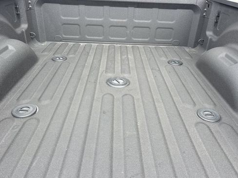 Used 2025 RAM 2500 Limited AWD/4WD image 8