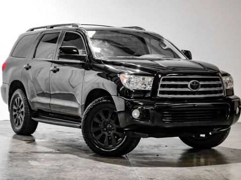 Used 2016 Toyota Sequoia Platinum AWD/4WD image 9