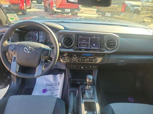 Certified 2023 Toyota Tacoma 4x4 Double Cab image 23