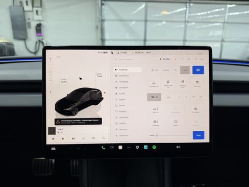 Used 2024 Tesla Model 3 Performance image 14