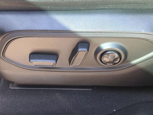 Used 2023 Jeep Grand Cherokee Overland image 22