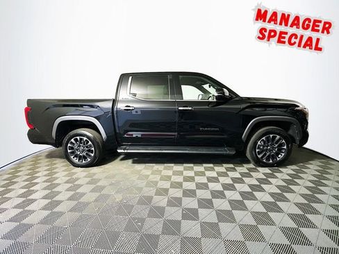 Used 2025 Toyota Tundra Limited AWD/4WD image 9