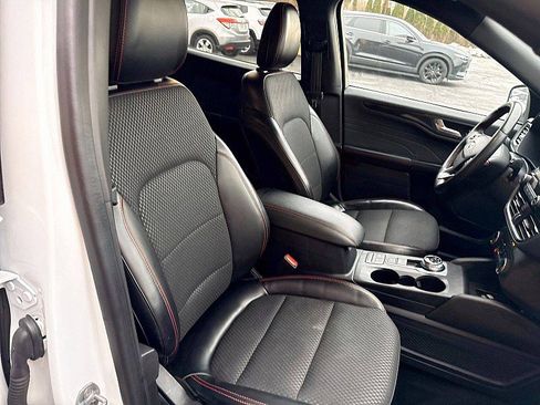 Used 2023 Ford Escape ST-Line Select image 16