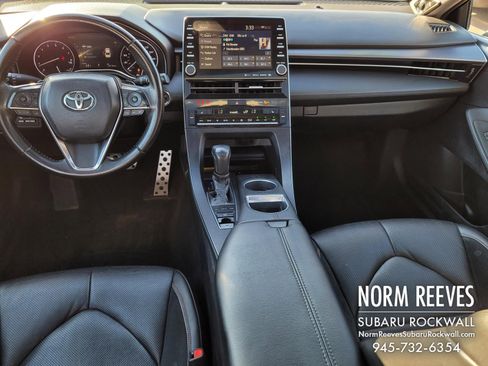 Used 2019 Toyota Avalon XSE image 5