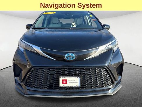 Used 2024 Toyota Sienna XSE image 4