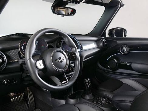 Used 2022 MINI Cooper John Cooper Works w/ Driver Assistance Package FWD image 4