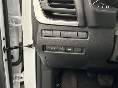 New 2026 Nissan Rogue SV w/ Cold Weather Package AWD/4WD image 17