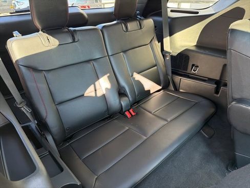 Used 2023 Ford Explorer ST-Line w/ Class IV Trailer Tow Package image 22