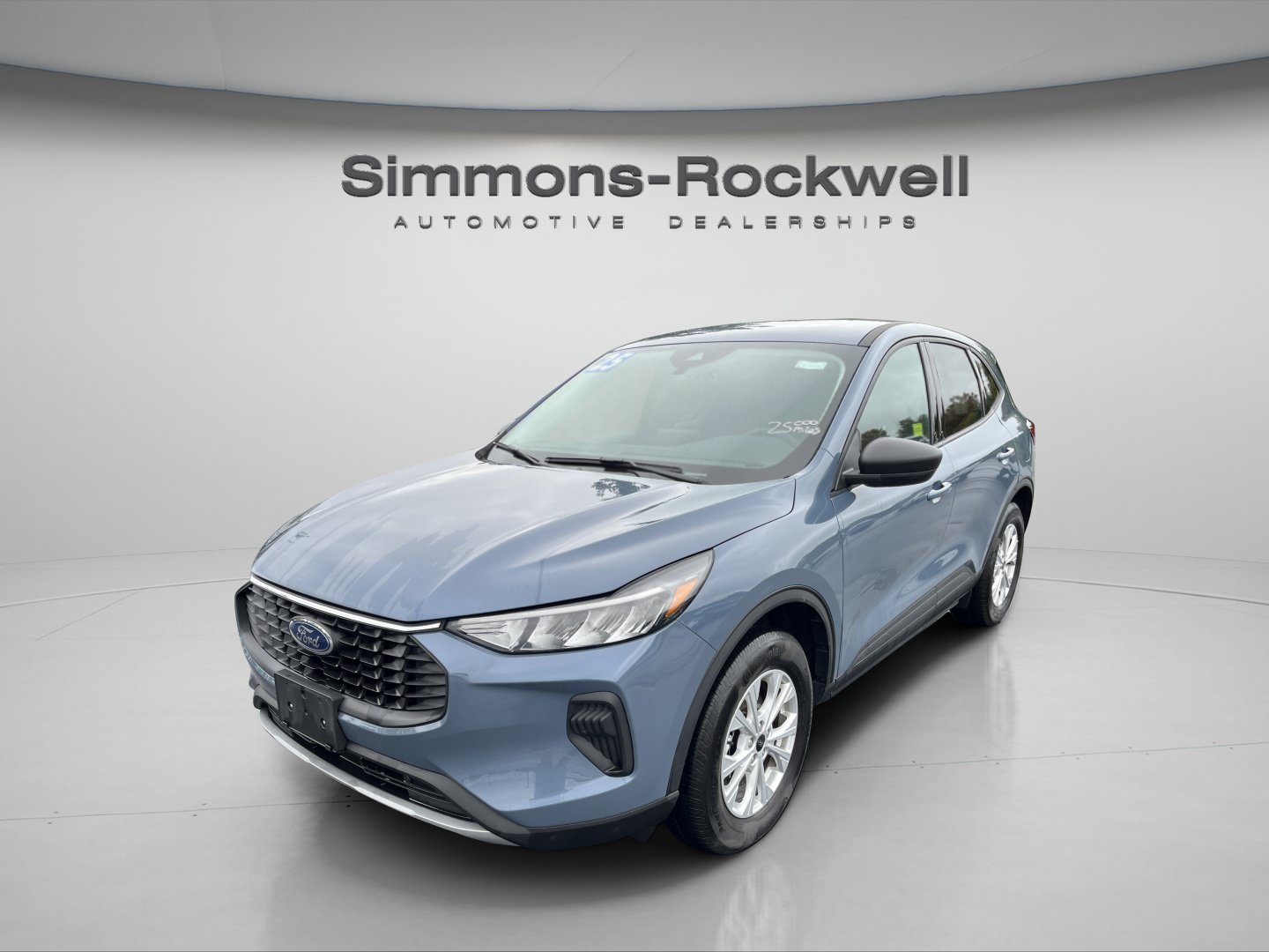 Used 2025 Ford Escape Active AWD/4WD image 1