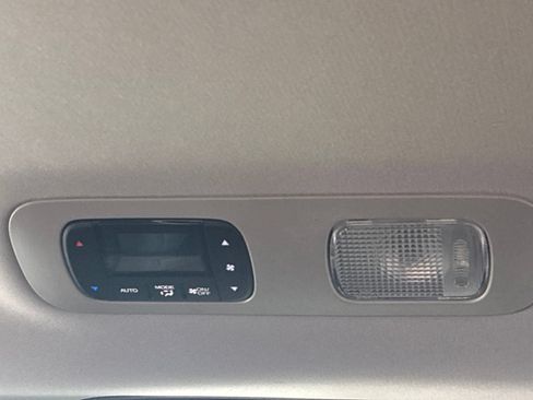 Used 2025 Honda Odyssey EX-L image 13